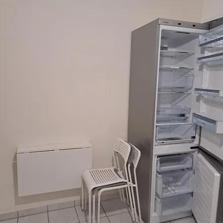Schoenes Moebliertes Zimmer In Einer 3er Wg-wohnung * Ludwigshafen am Rhein