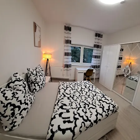 Schoenes Moebliertes Zimmer In Einer 3er Wg-wohnung Privat bolig Ludwigshafen am Rhein
