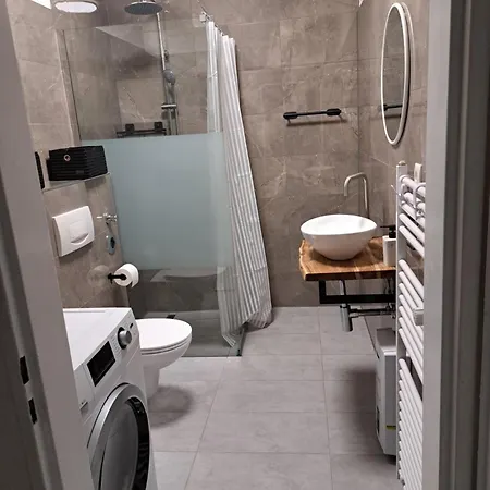 Privat bolig Schoenes Moebliertes Zimmer In Einer 3er Wg-wohnung Ludwigshafen am Rhein